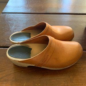 Swedish Hasbeens Clogs (size 37)